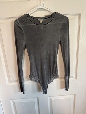 Free People Charcoal Gray Long-Sleeve Lace-Trim Bodysuit